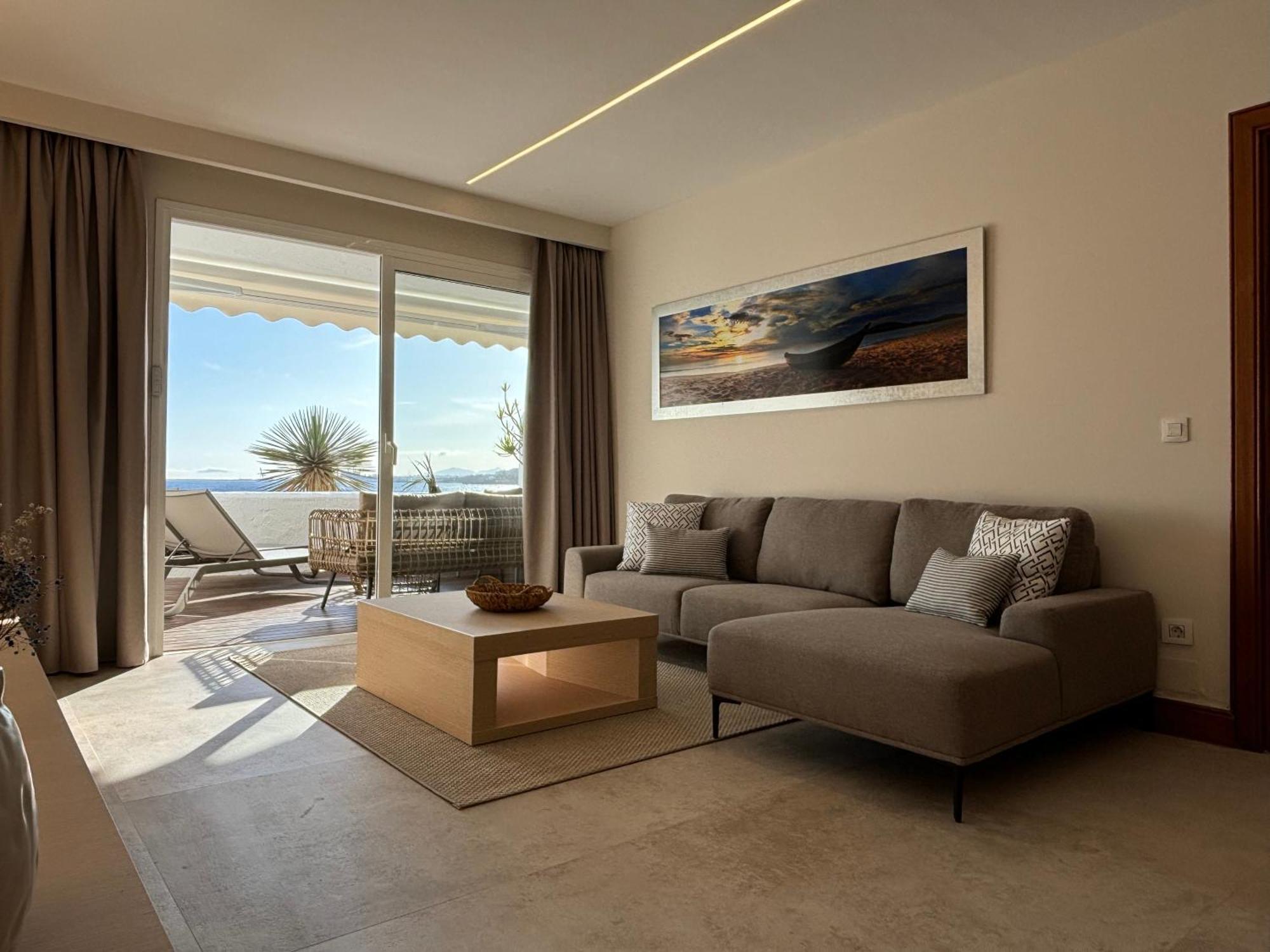 Costa Teguise Luxury First Line Apartment Buitenkant foto